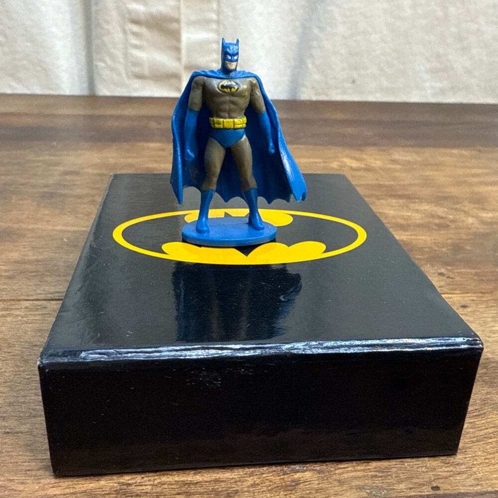 DC Comics (S12) Batman Miniature Plastic Figurine Toy Cake Topper With Box (S14)
